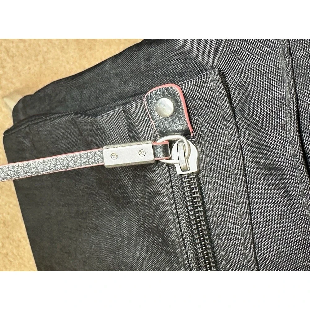 Baggallini Crossbody Bag Black Leopard Cheetah Pink Trim Nylon Travel Bag RFID - Picture 5 of 9